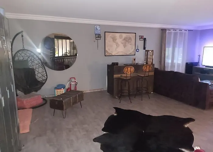 House 3km From The 24 Of Le Mans Circuit